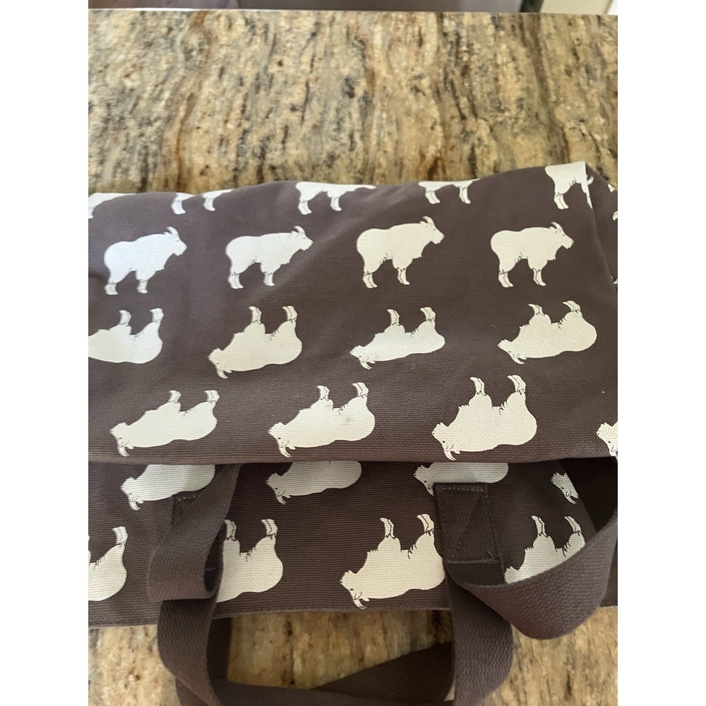 BAGGU Large Canvas Brown And White Mountain Goat Pattern Print Tote Bag Travel - Picture 9 of 12